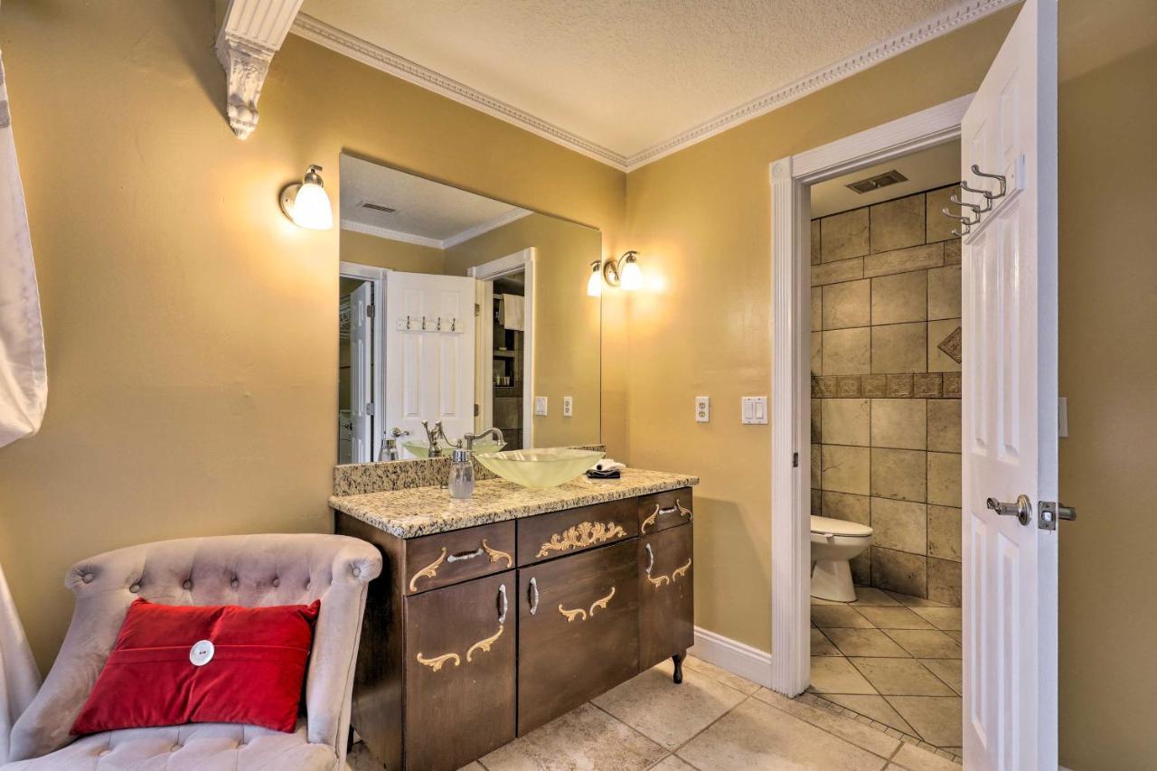Cozy Home In Heart Of Tampa With Lanai And Pool! Exterior photo